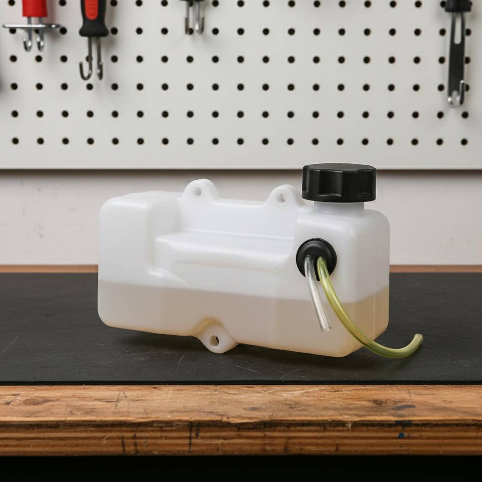 Recipiente de combustível de s - Gardening Tools In avaliação e preço